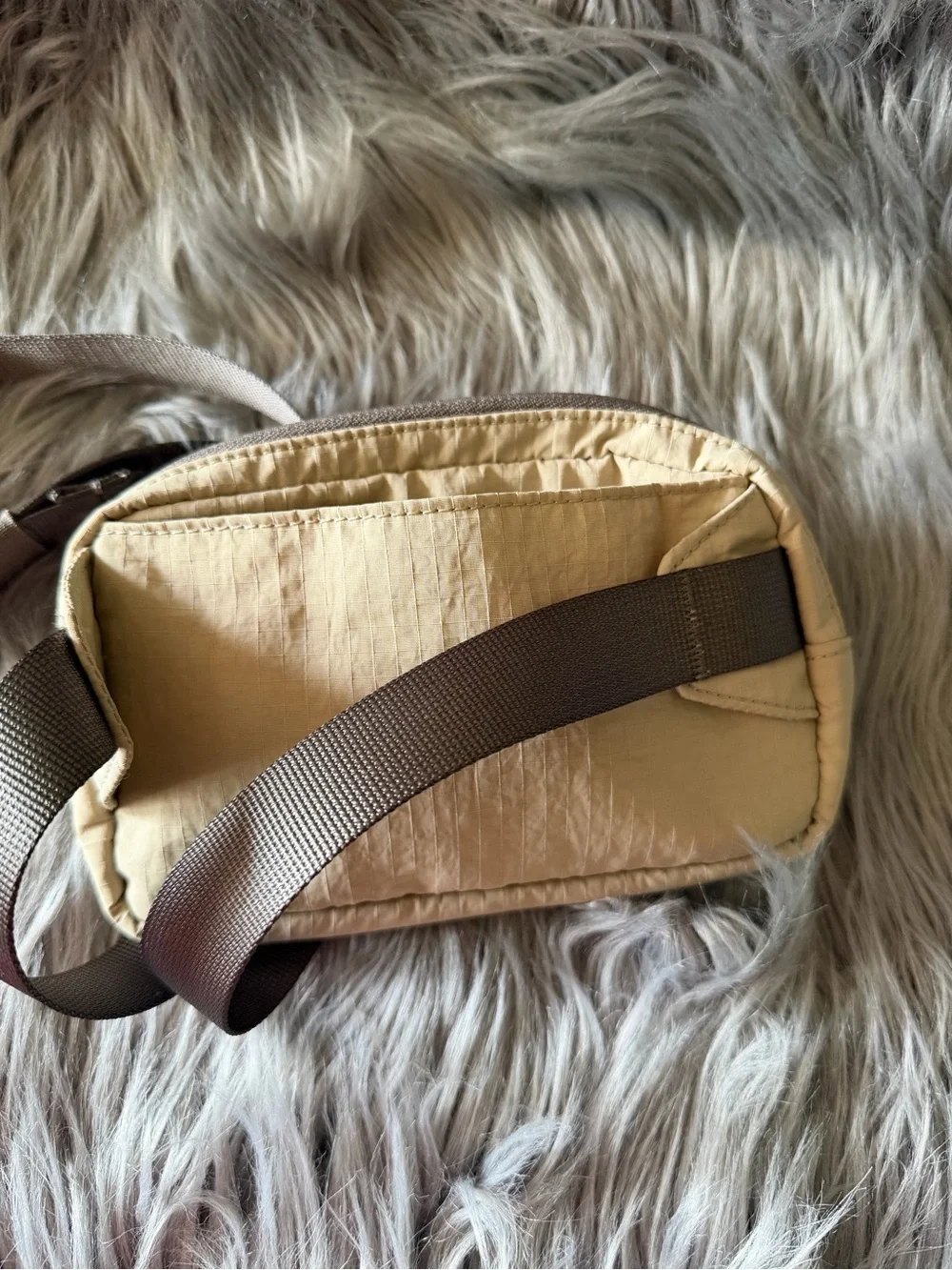 *LIKE NEW* Lulu Lemon Belt Bag (Tan/Brown)